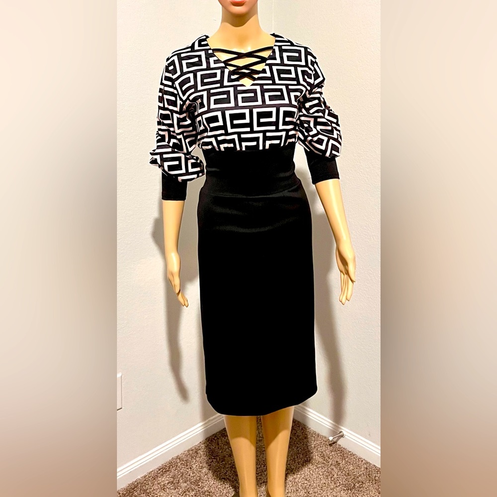 Never worn dress. Beige& black.